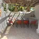 Casa Mira *